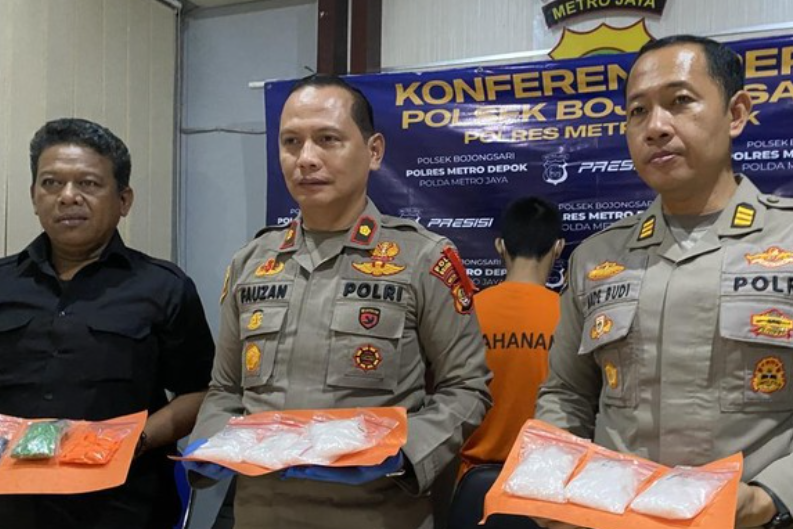 3 Pengedar Narkoba Modus Sistem Tempel di Depok Ditangkap, Sabu 1,2 Kg Disita